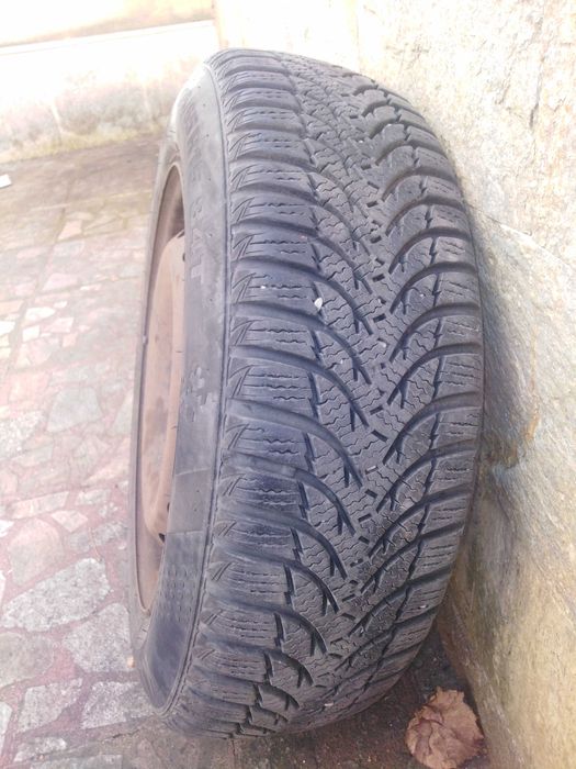 Продавам джанти с гуми за Фиат  гранде пунто