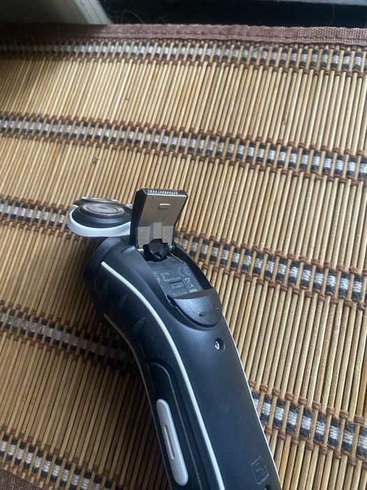 Электробритву Philips HQ8150 и HQ7310 в отличном состоянии!