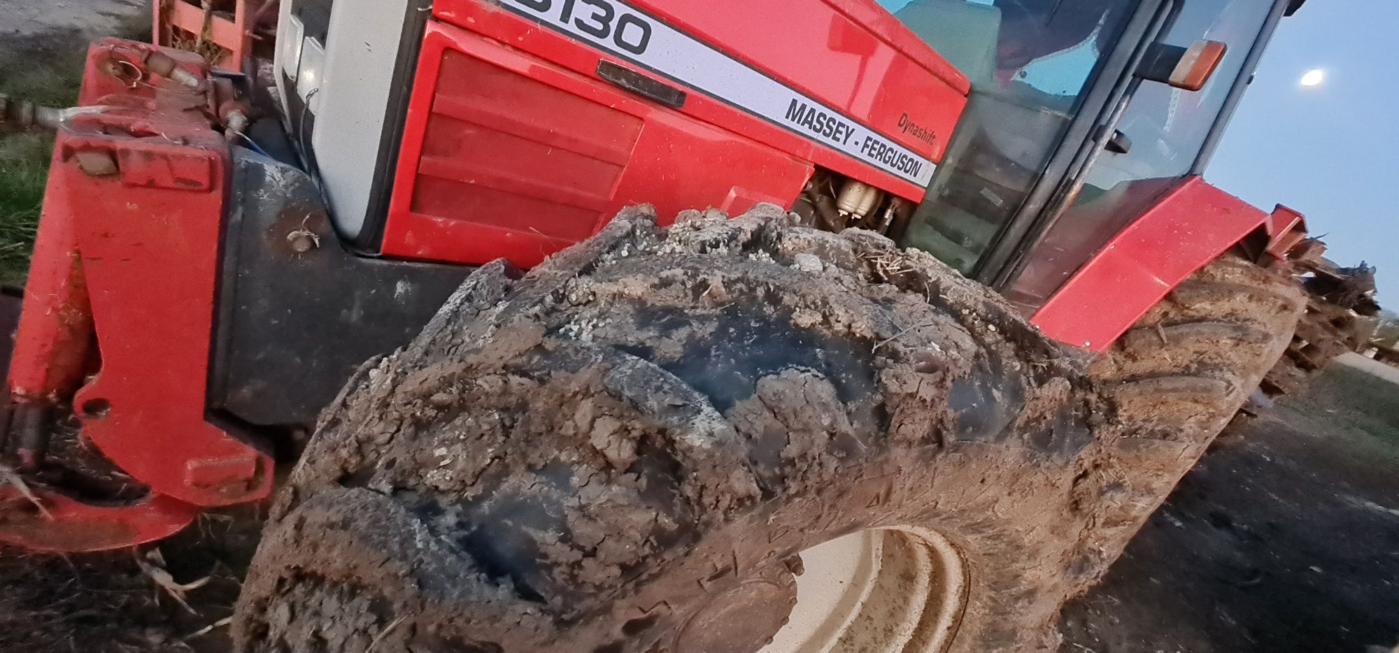 Massey-Ferguson 8130