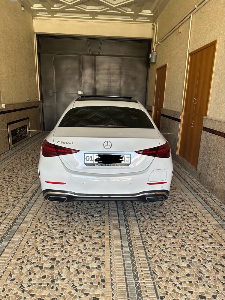 Srochno Mercedes benz c350eL кузов w206