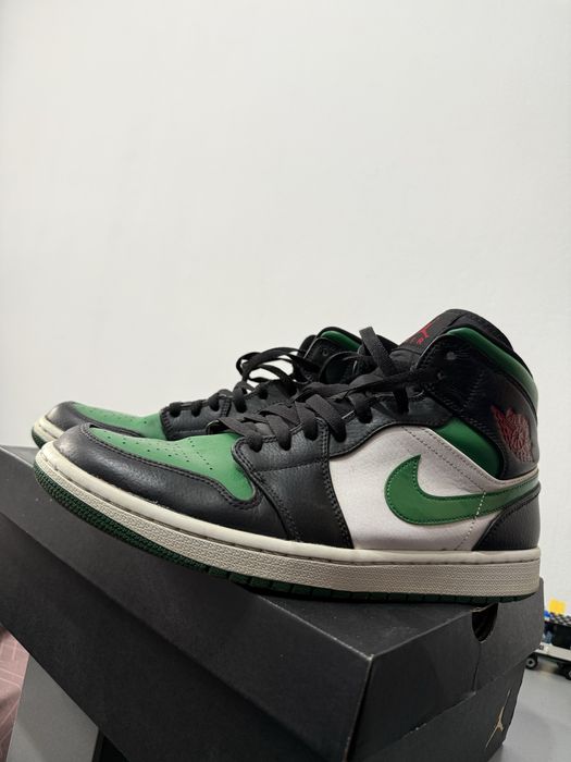 Air jordan 1 mid Black pine green