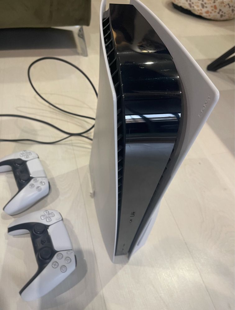 Playstation 5 (PS5)
