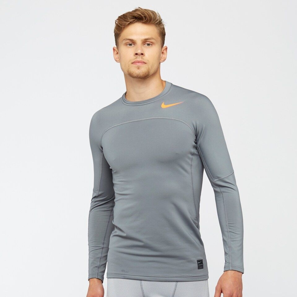 Nike Найк pro hiperwarm  и tight fit блузи