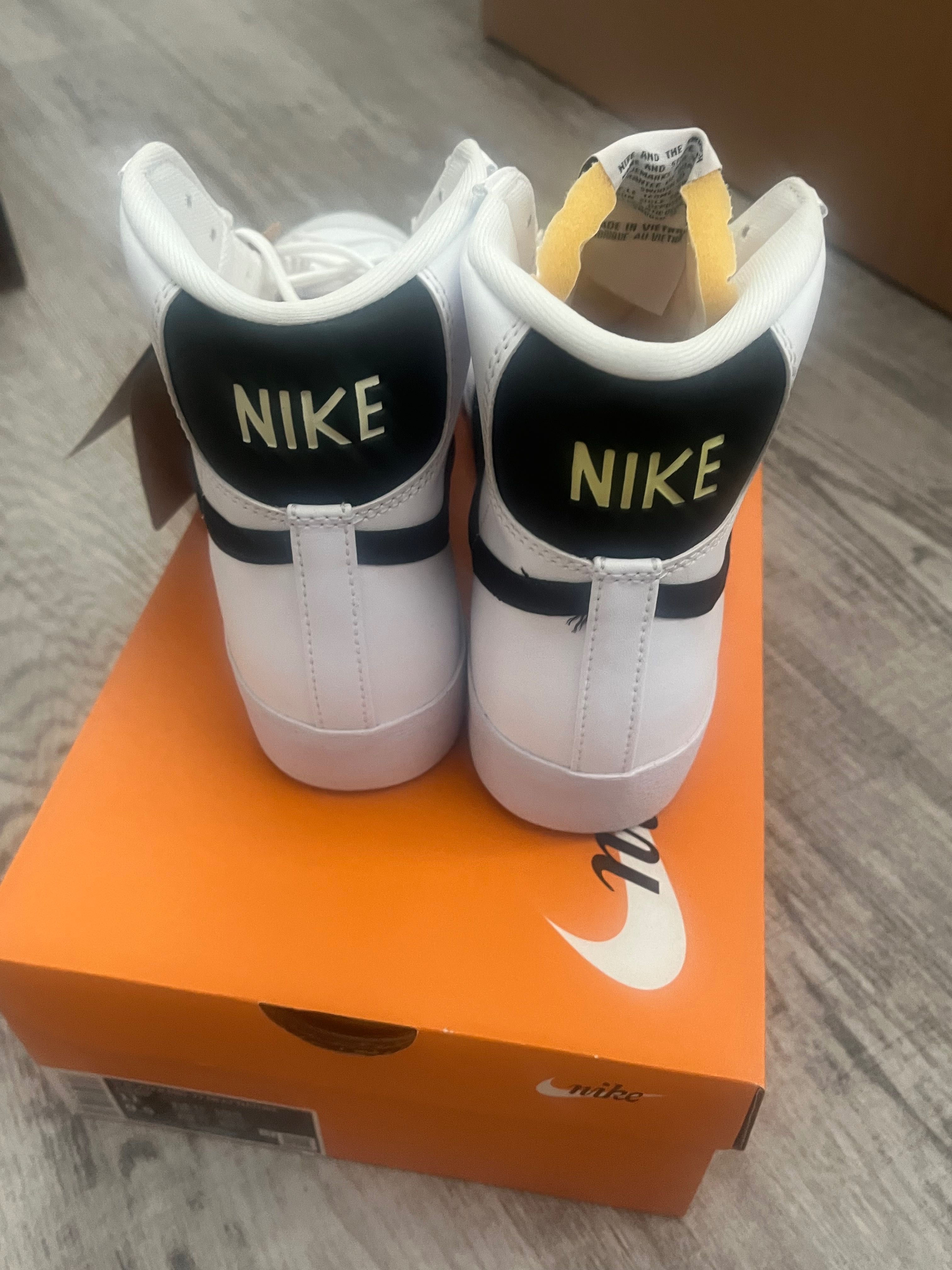 Nike blazer 77 кецове