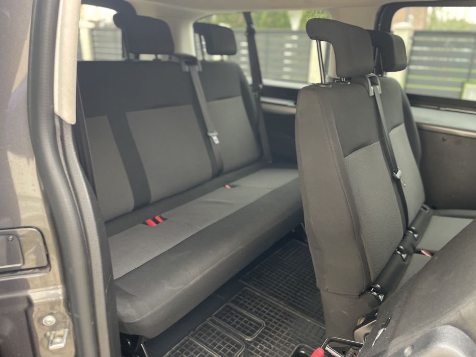 Opel Vivaro,2.0 Diesel,150 CP,8+1 locuri, Varianata Lunga