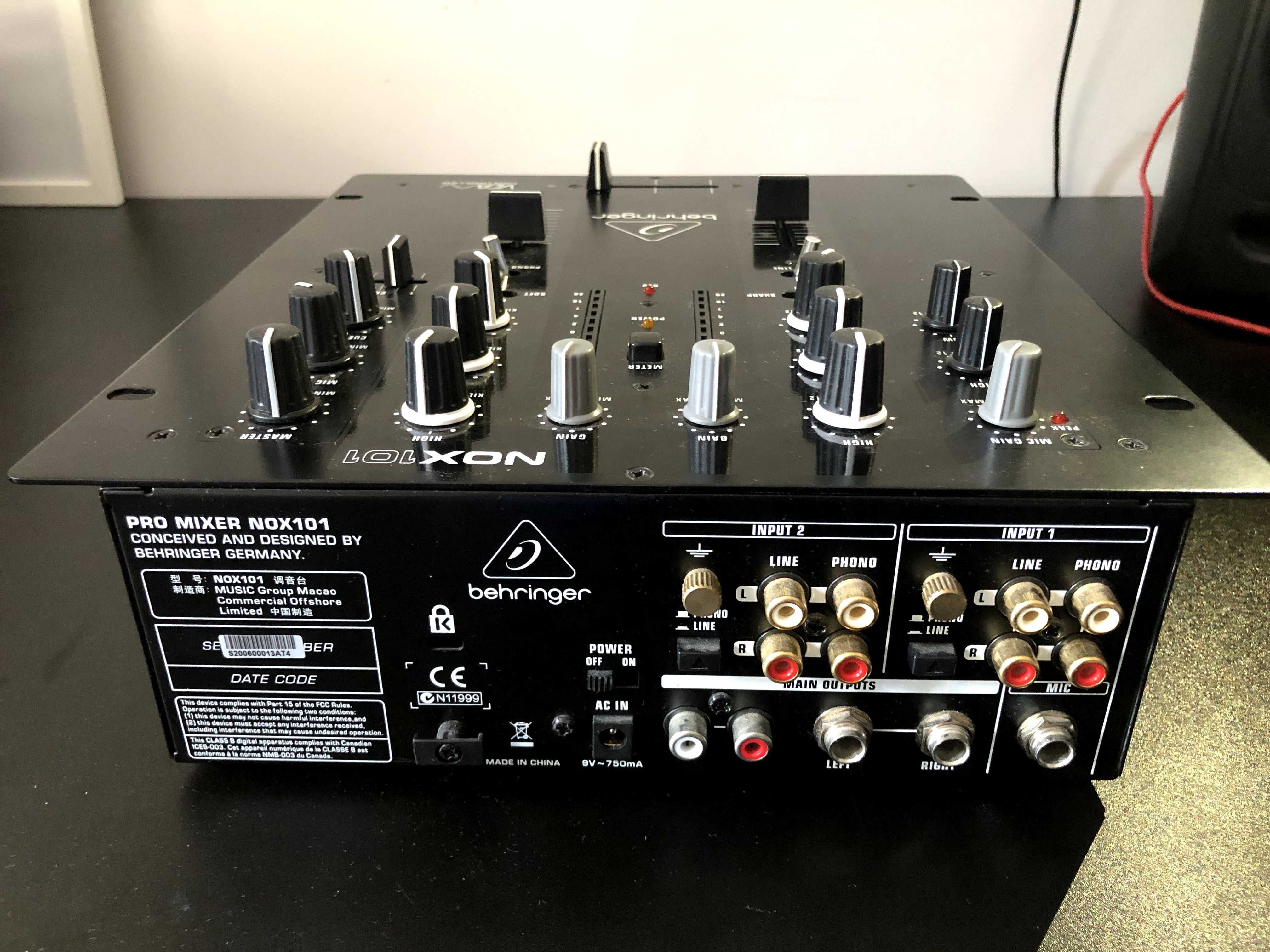 Mixer DJ Behringer NOX 101 - Stare foarte bună