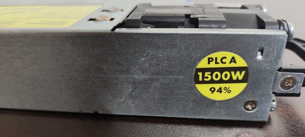 Продавам захранвания HP 1500W Platinum с 12 букси 6+2 пина