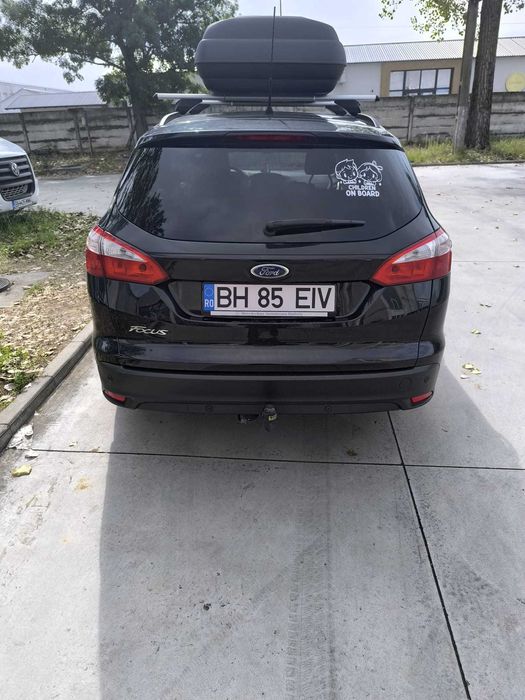 Ford Focus 1.6 TDCi – 115 CP, 2011 – Negru metalizat (Trend)