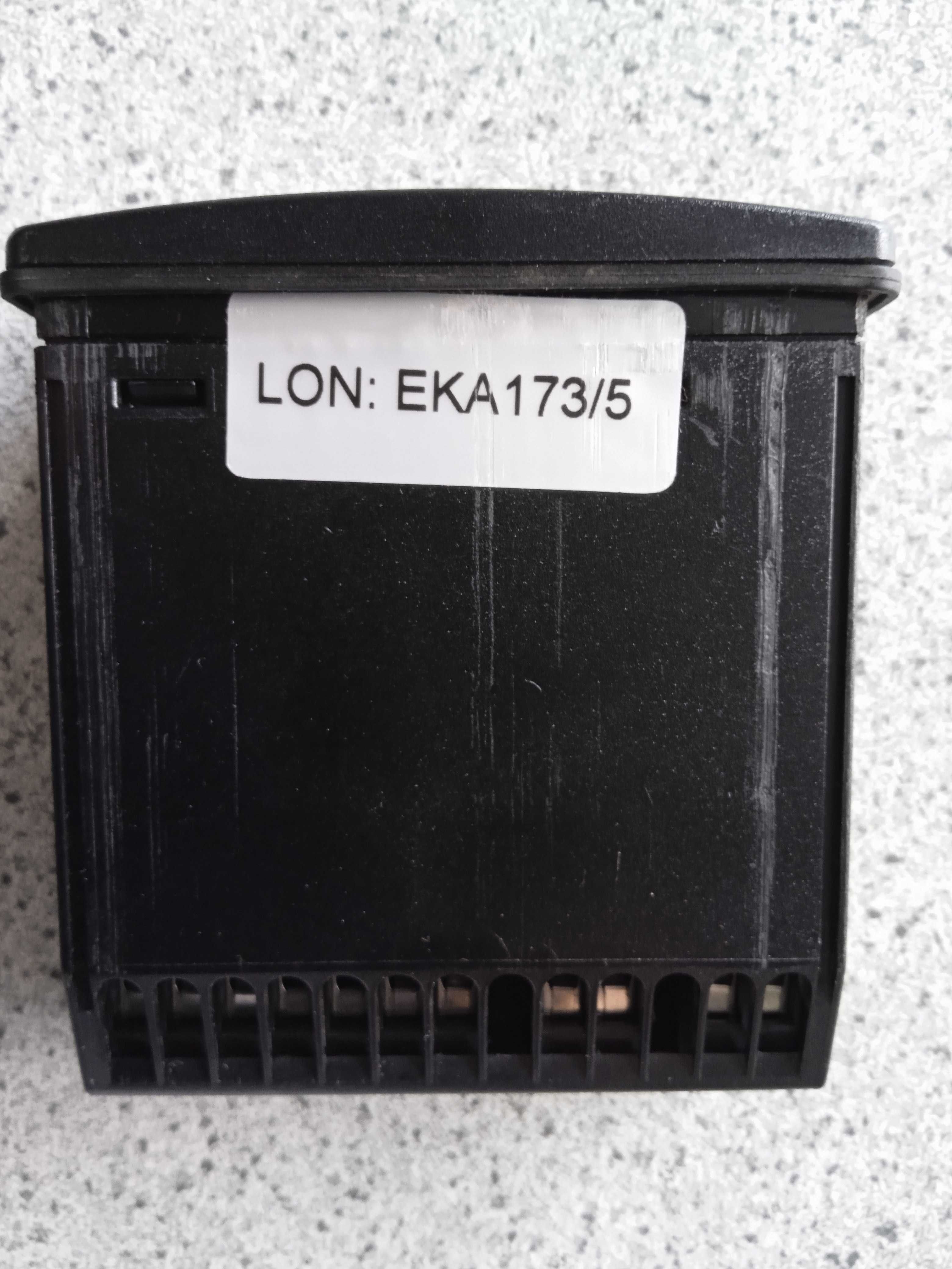Температурен контролер Danfoss EKC  201 084B7510 (с двоен термостат)