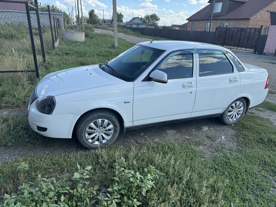 Лада приора в хорошем состоянии