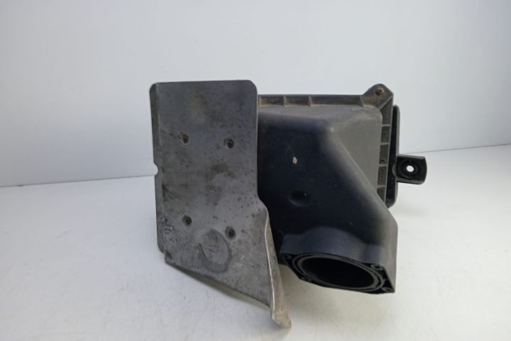 Carcasa filtru aer   2.0 benzina 06B133835BD Audi A4 B6