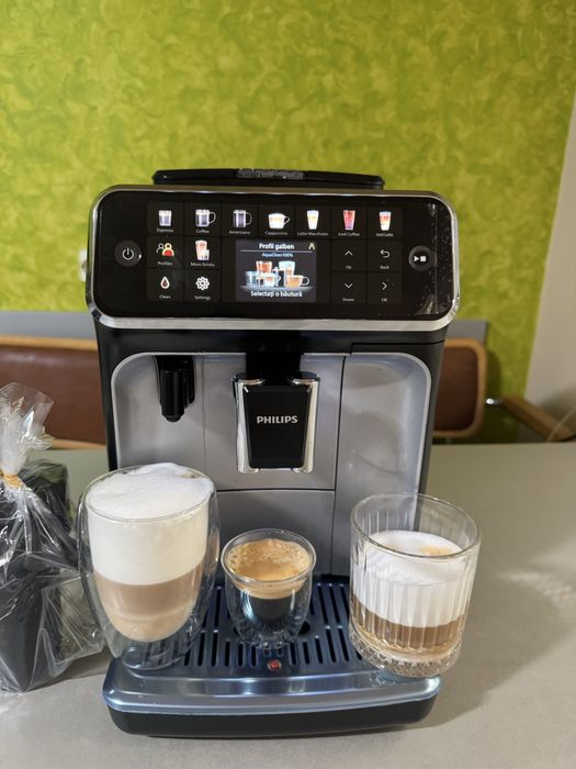 Expresor/aparat de cafea Philips Latte Go seria 5500