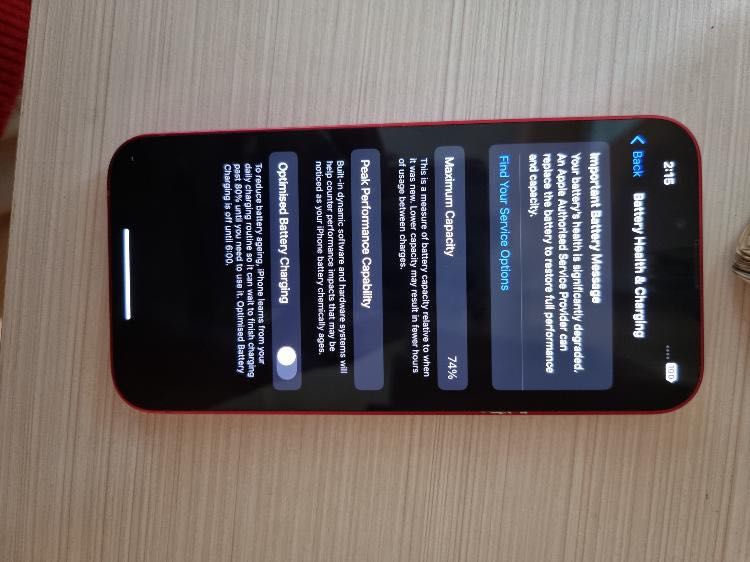 iPhone 13 – отлично състояние, батерия 74%