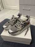 Vand Alexander McQueen