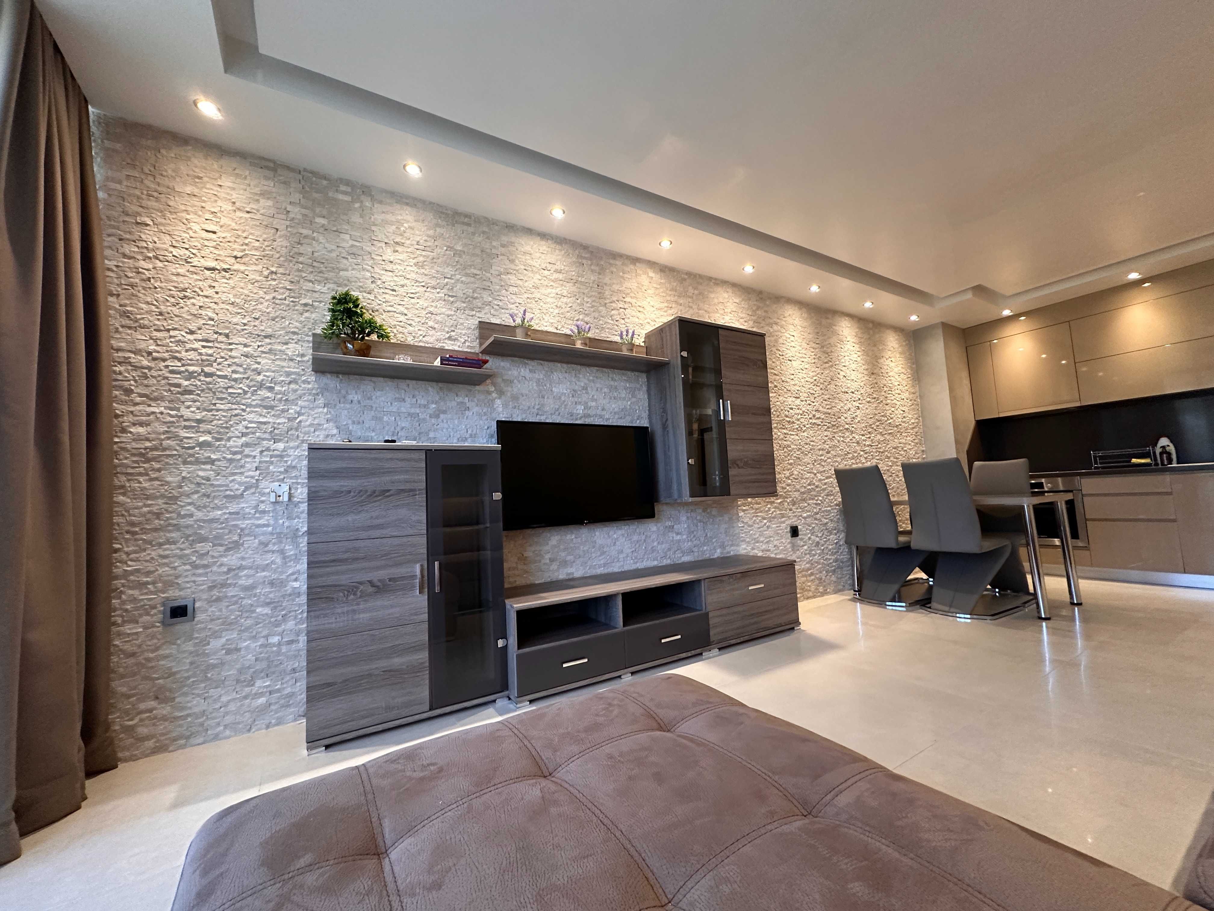 89900 EUR! Луксозен 2-стаен апартамент, в Свети Влас, на 5 мин от плаж