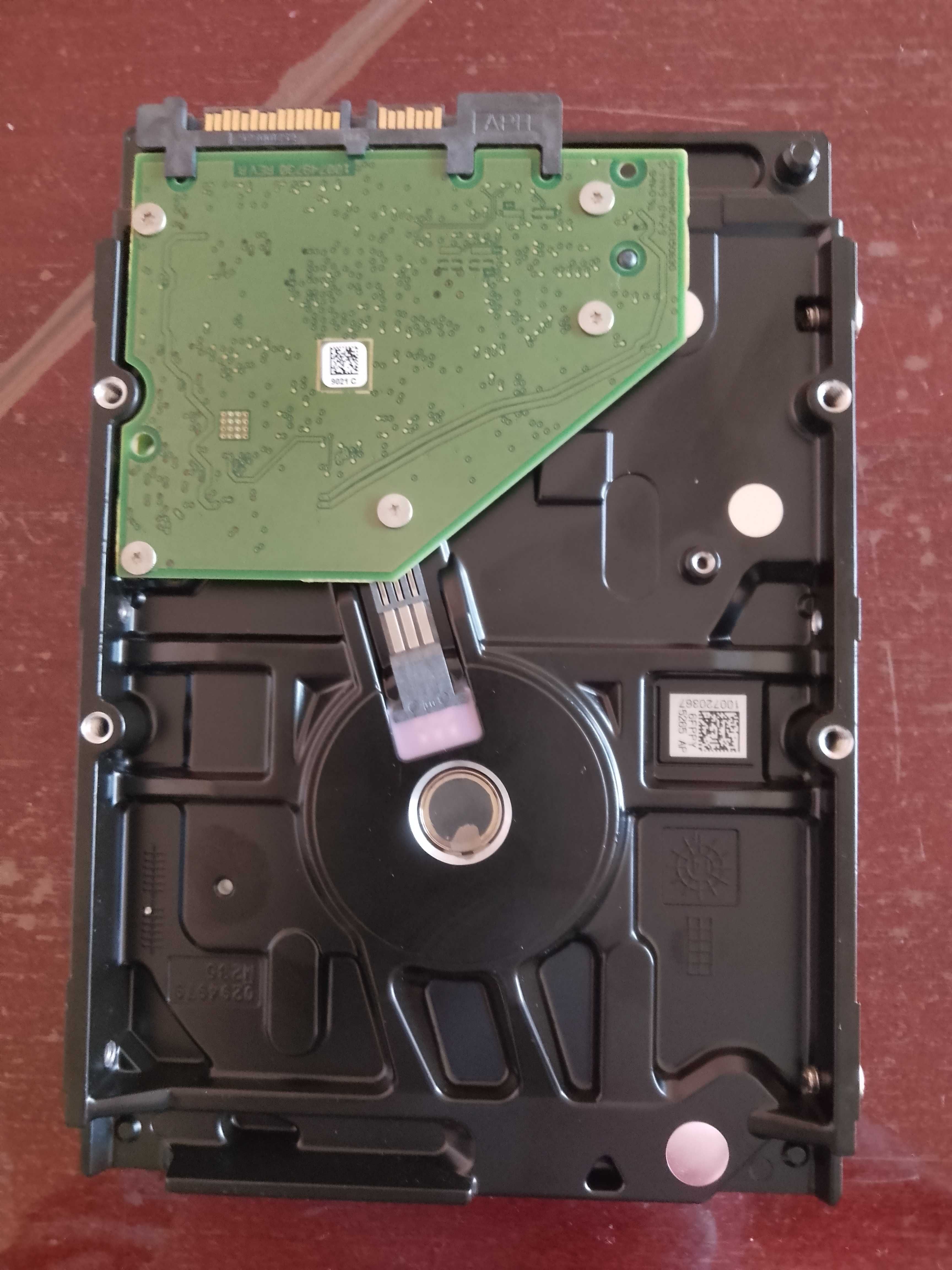 хард диск Seagate Desktop HDD 1000 GB