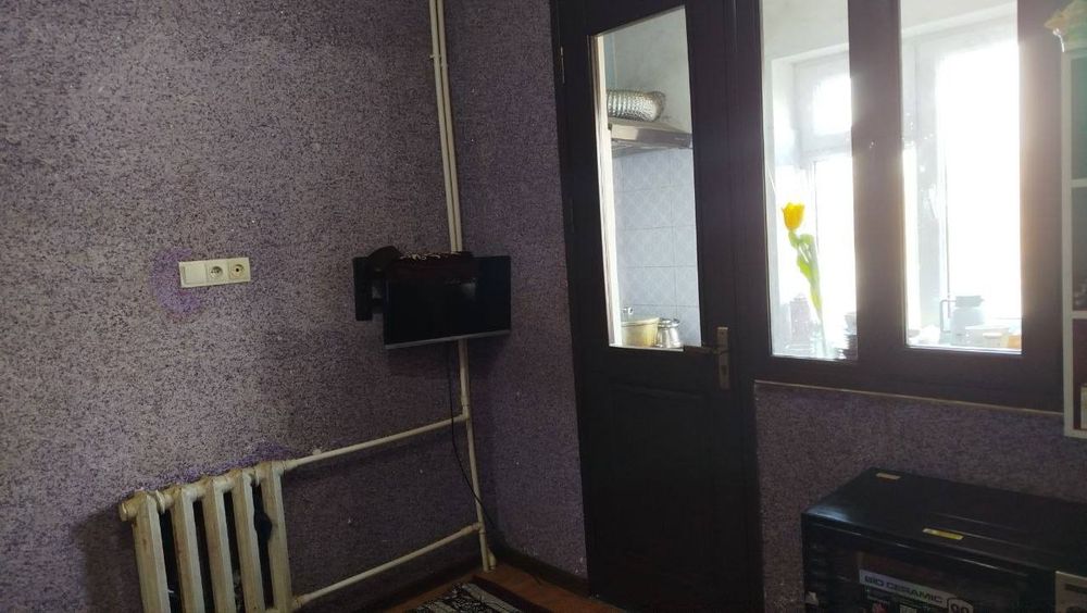 Продаю квартиру Яшнабадский р-он Авиасозлар-2. 1-ком 4-этаж 9-этажном