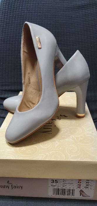Pantofi gri marimea 35