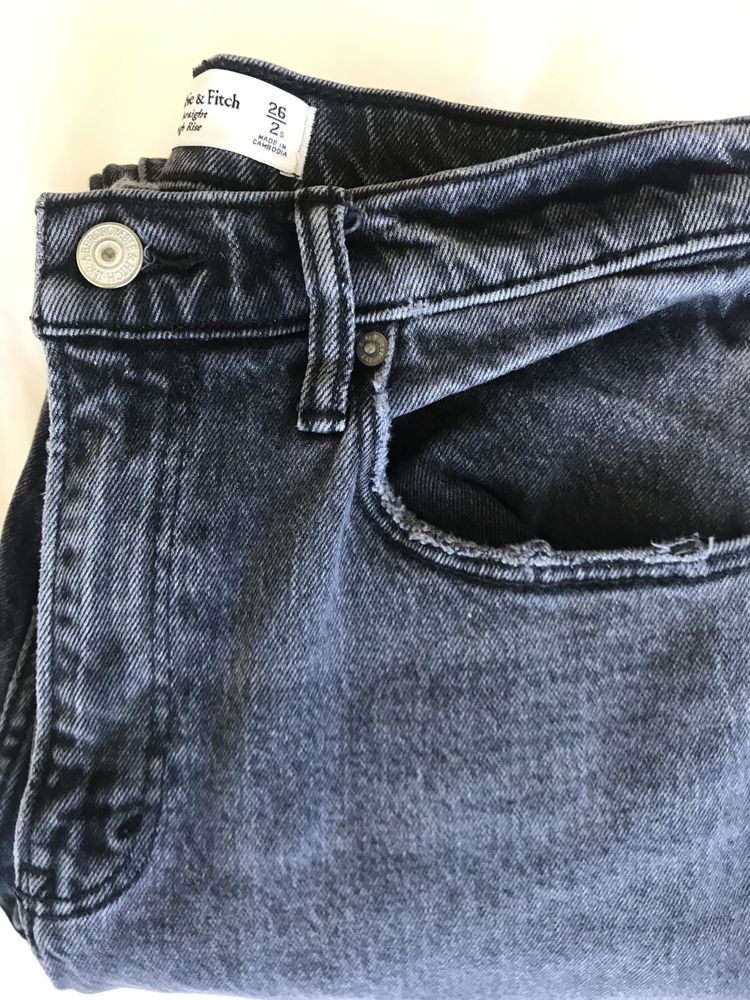 Abercrombie & fitch дънки