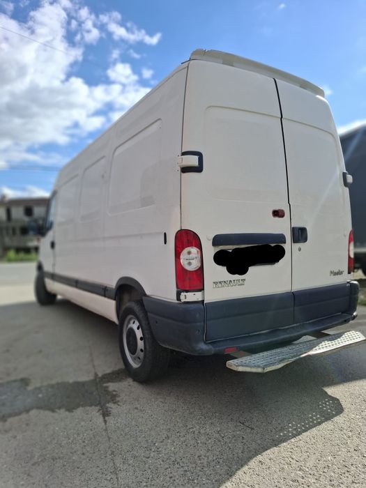 Vând Renault Master mot. 2.5