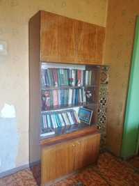 Книжный шкаф советского производства