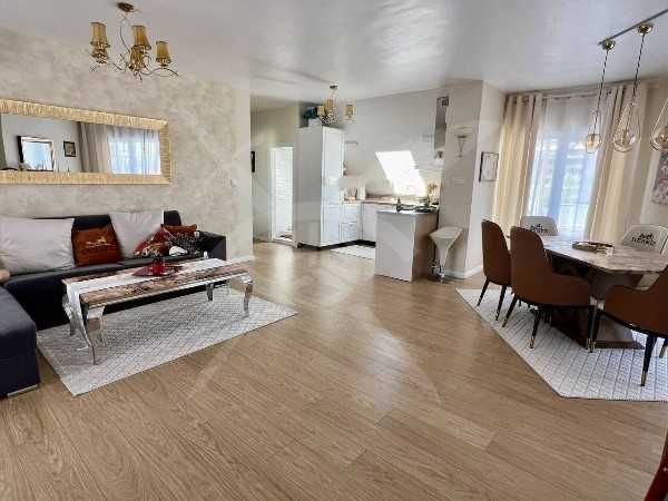 Продава се Тристаен апартамент в Пловдив, Център - 120 кв.м за 2542 €/кв.м - Снимка #10