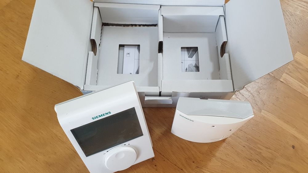 Termostat ambient wireless SIEMENS RDH100RF nou