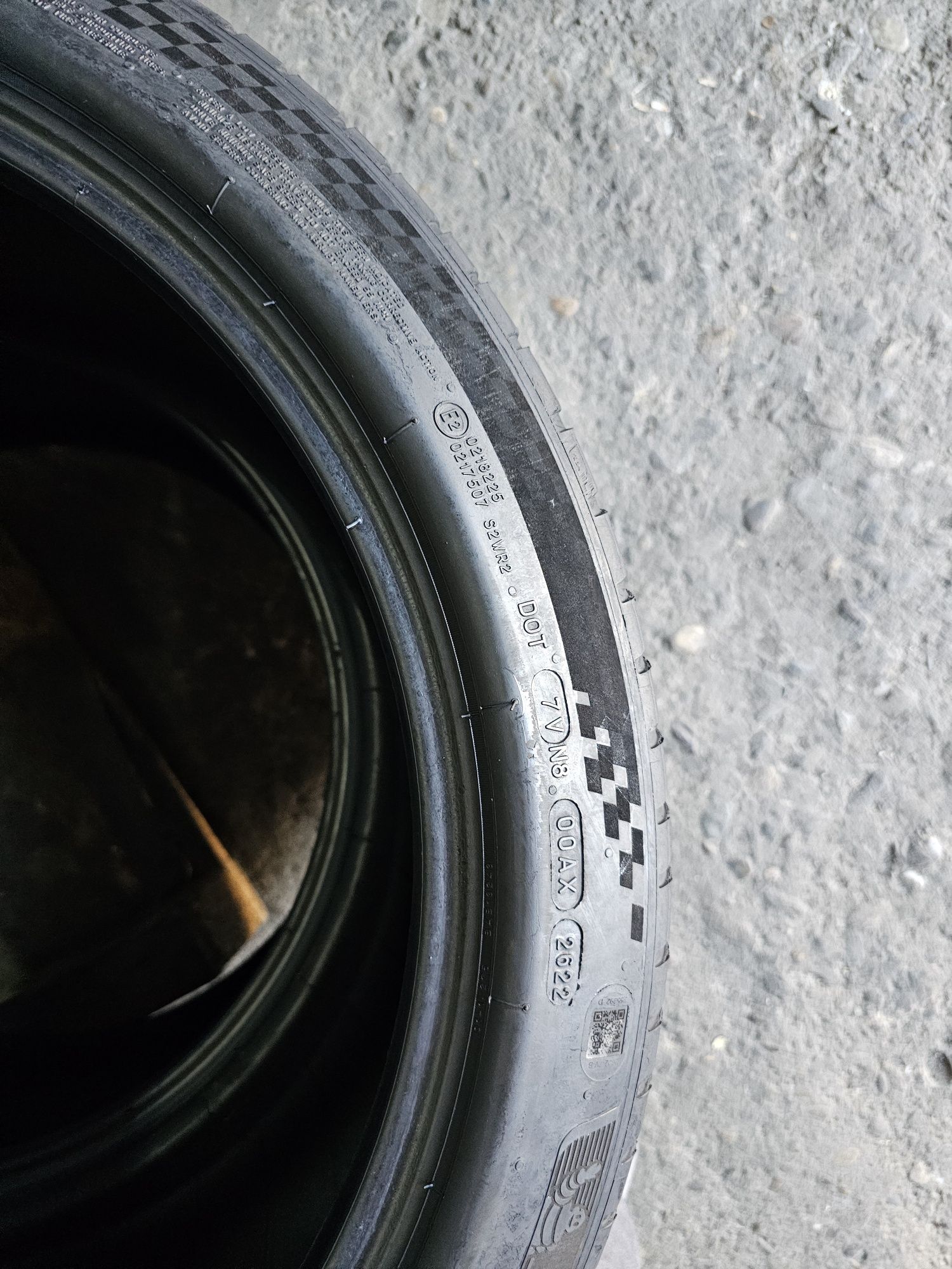 2 anvelope vara 275 40 21 Michelin 2022 Runflat