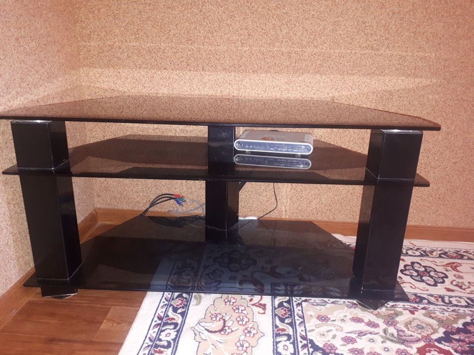 Подставка под телевизор