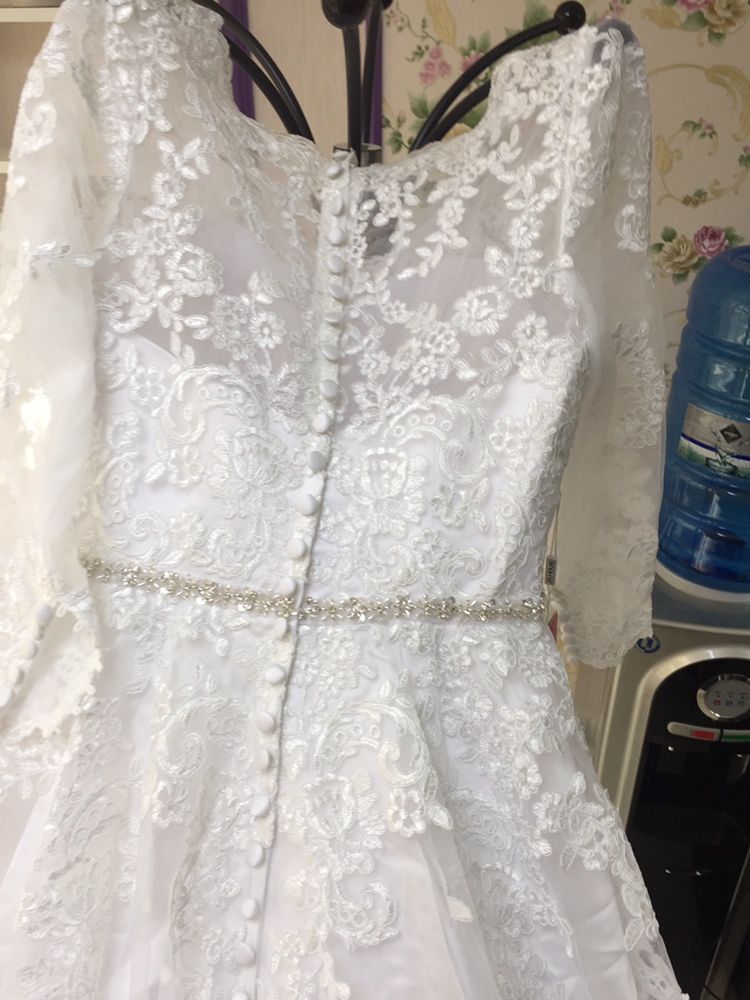 Булченска рокля в бяло
