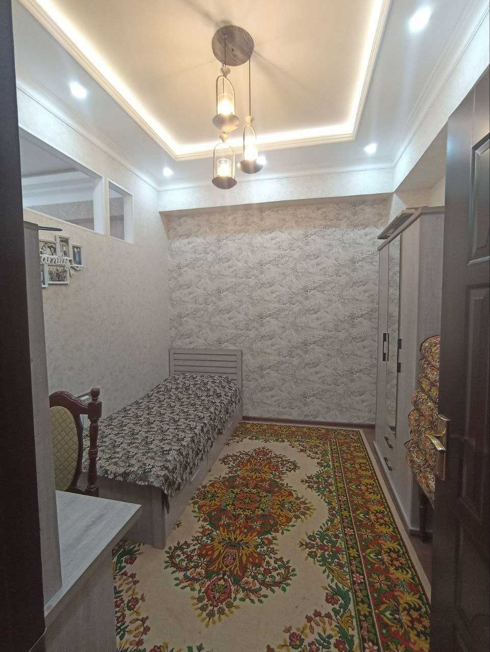Продам 4-х комнатную (97кв.м) в Яшнабадском р-е,метро Дустлик(Чкалова)