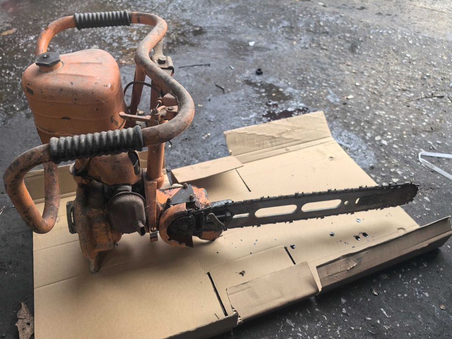 бензинова дърворезачка-ЗИЛ