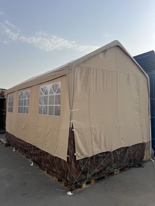 Палатка в очень хорошем состоянии, вся конструкция сохранена.