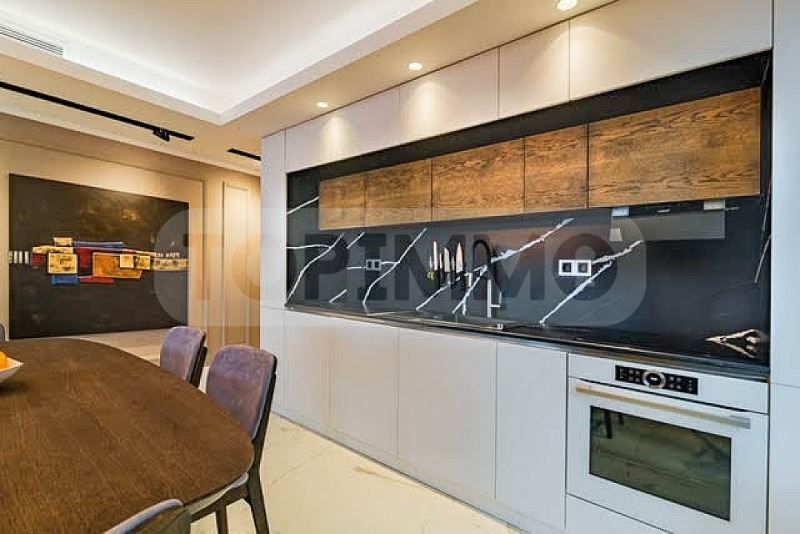 Продава се Тристаен апартамент в Варна, Бриз - 150 кв.м за 2500 €/кв.м - Снимка #6