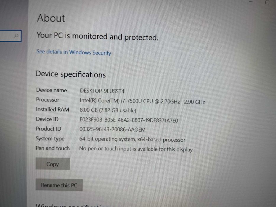 Laptop DELL Inspiron 15,6"  i7 8gb Ram 1TB + 128GB HDD tast luminata