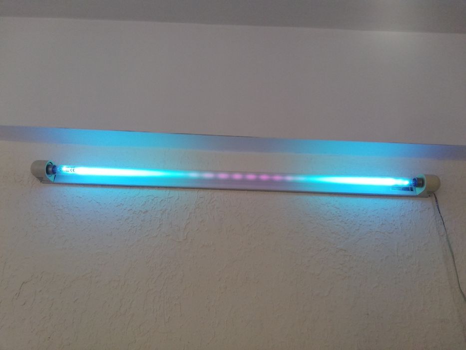 Продаётся лампа бактерицидная