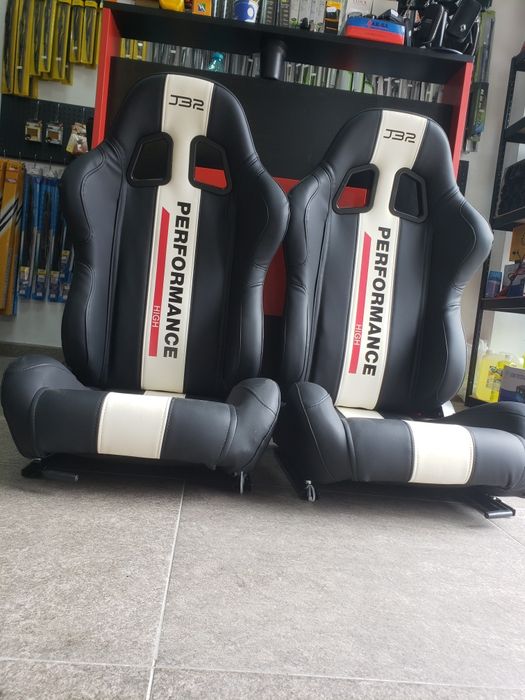 Спортни седалки за автомобил J32