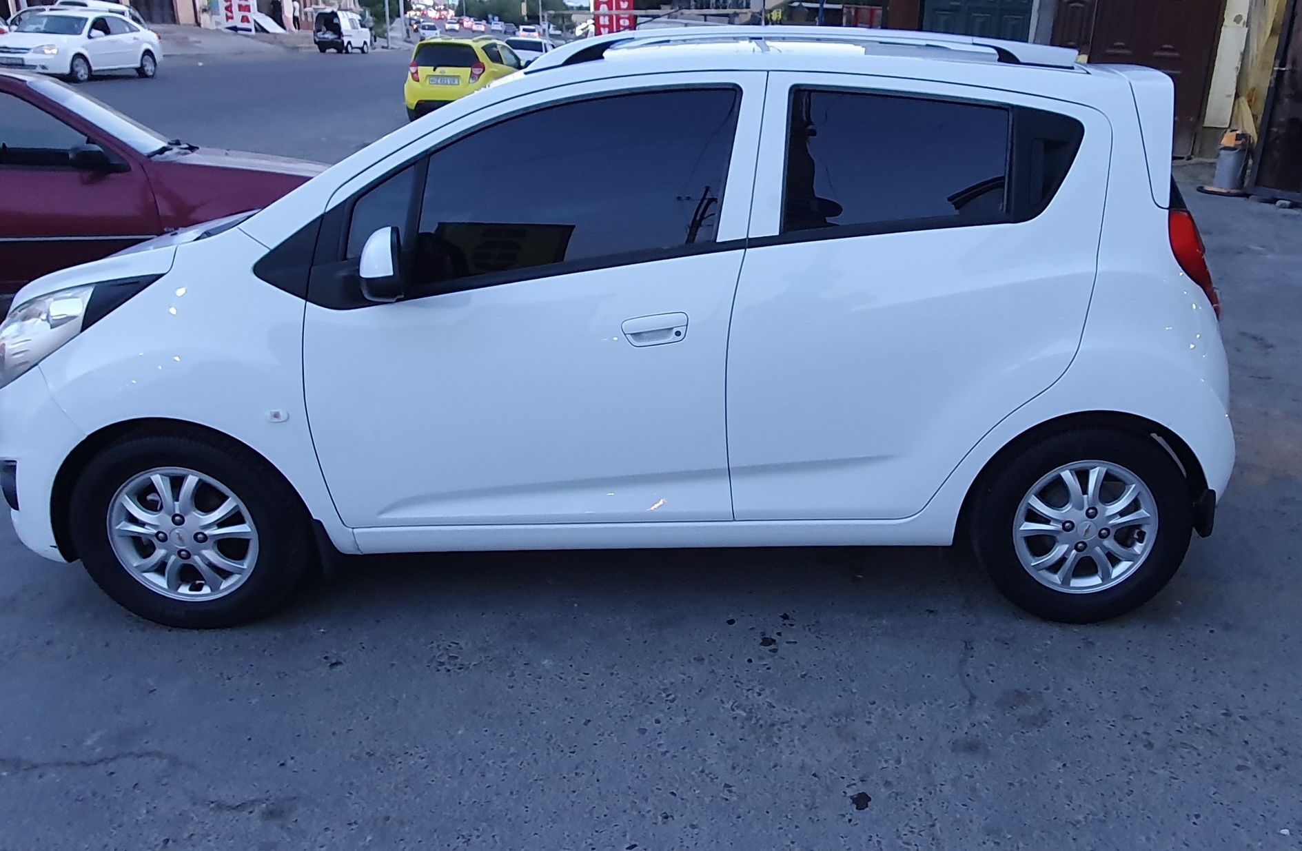 Spark chevrolet 4