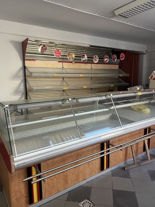 Vand mobilier magazin patiserie-panificatie