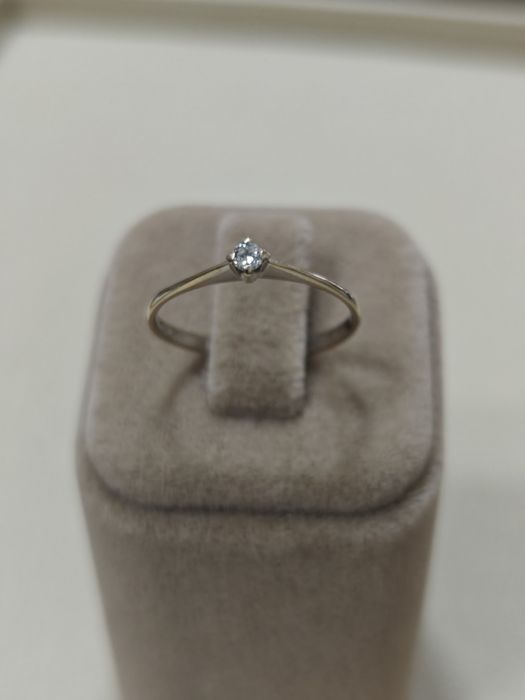 Inel logodna cu diamant 0.08ct / aur 18k 1.49gr (r)