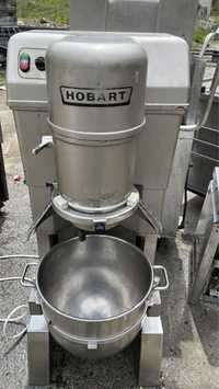 Планетарен миксер Hobart 40кг с всички приставки