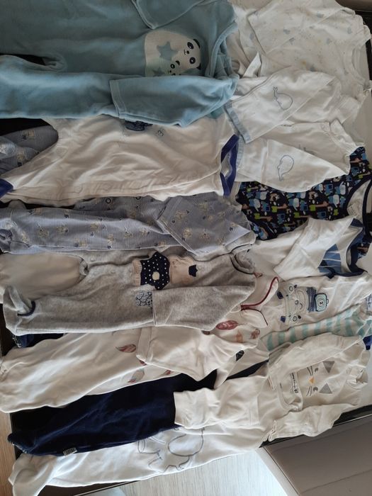 Дрешки за бебе 0-6 месеца на Mayoral,Hm,Disney,Next,George