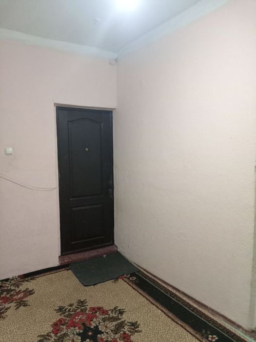 Срочно продаестя 3-х комнатная квартира в Чирчике