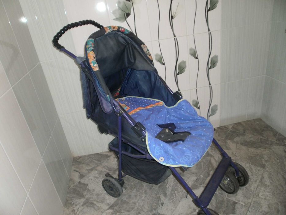 Лятна детска количка, проходилка, столче за хранене и гърне