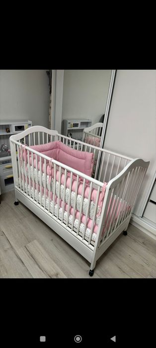 Pat din lemn masiv+saltea +lenjerie completa