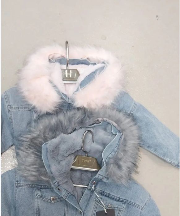 Geaca de blugi cu blanita