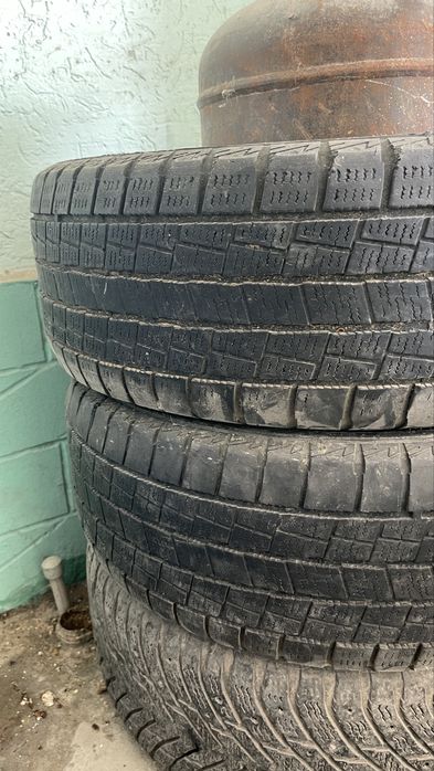 продам шины 215/60/r16