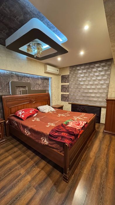 Продаётся 4 ком; 90м2 Ц-5 ор-р: на Небе, Gentlemen’s pub