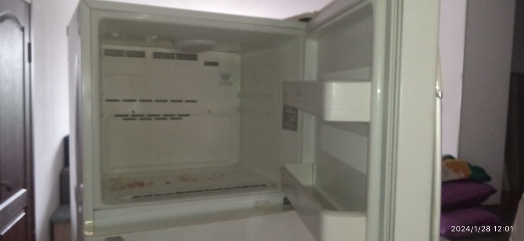 Холодильник не дорогой