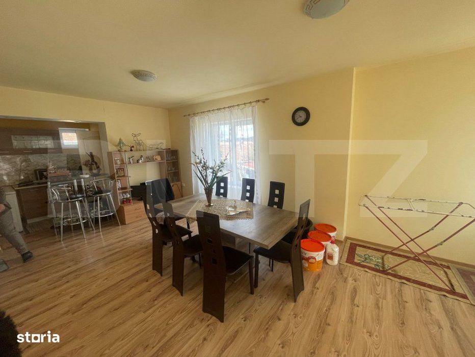 Casa cu 2 camere, 91 mp, teren 3.400 mp, zona comuna Apa